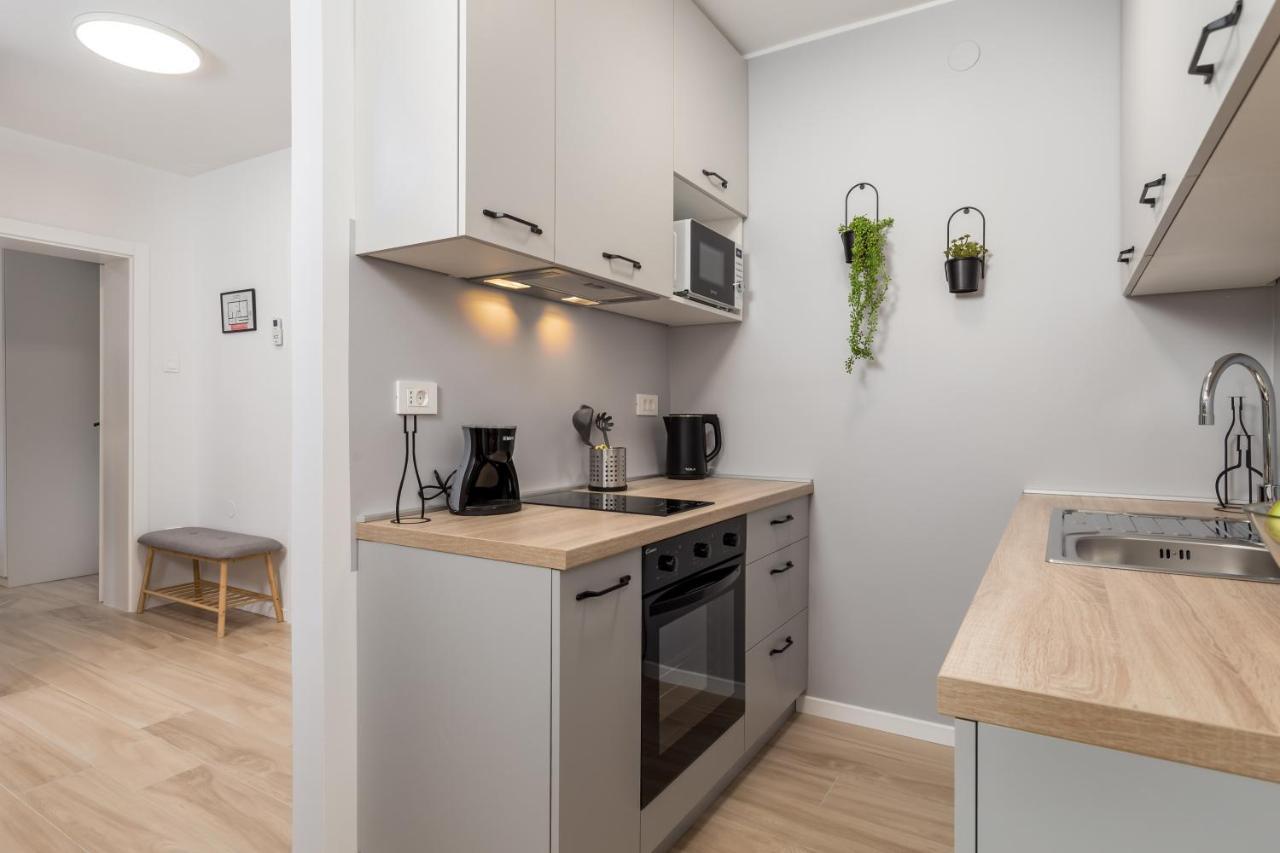 Modern Apartment Di Piu With Free 20M2 Garage Parking Рієка Екстер'єр фото